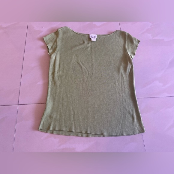 Ann Taylor LOFT beautiful olive green 100%Silk top weater olive green - Picture 8 of 11